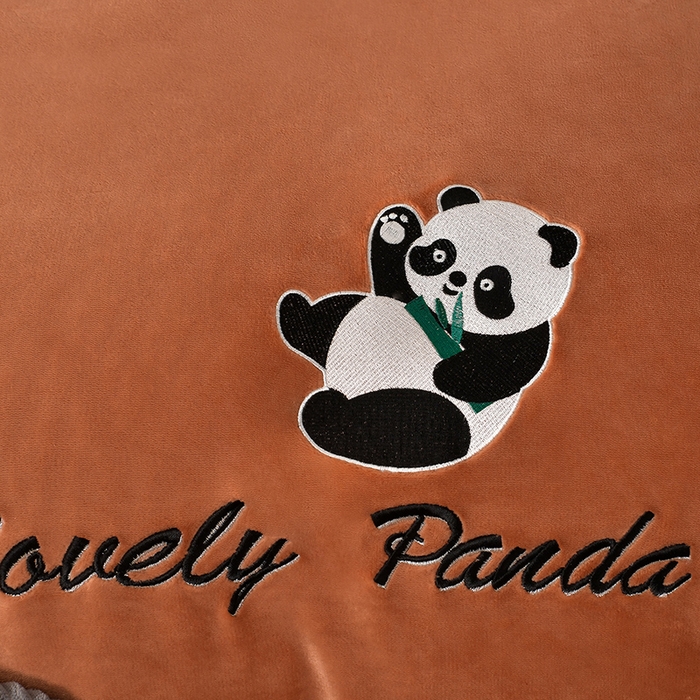 91家纺网 家纺一手货源 找家纺 （总）妮恒美 2025新款加厚牛奶绒刺绣四件套-熊猫系列