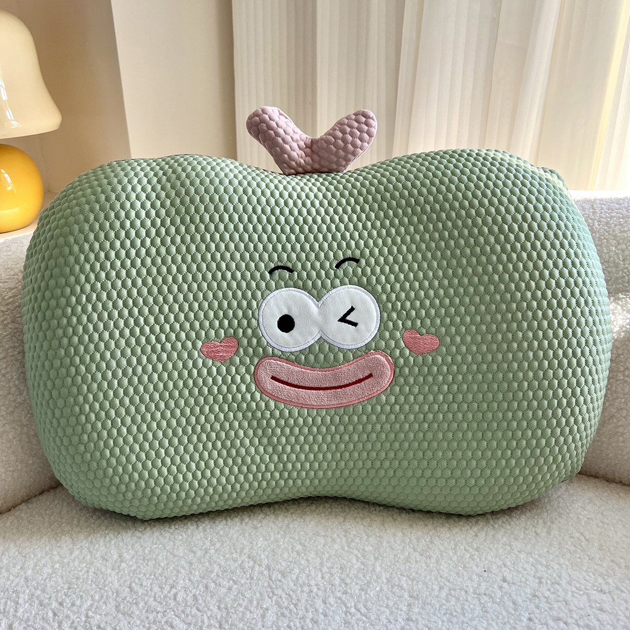 91家纺网 家纺一手货源 找家纺 诺可 2025新款凉感凉豆豆记忆枕猫肚枕枕头枕芯-小怪兽 绿色