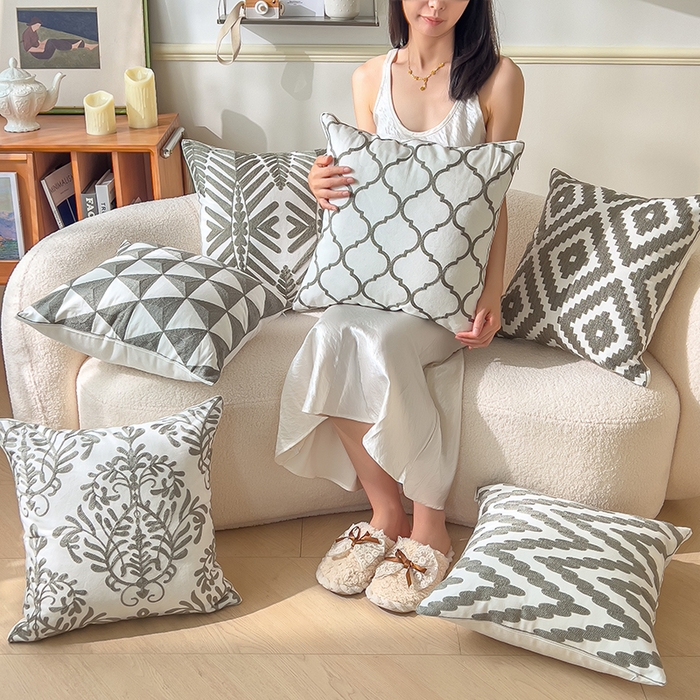 91家纺网 家纺一手货源 找家纺 （总）诺可 2025新款全棉毛巾绣抱枕外贸跨境电商直播纯色几何系列-灰色