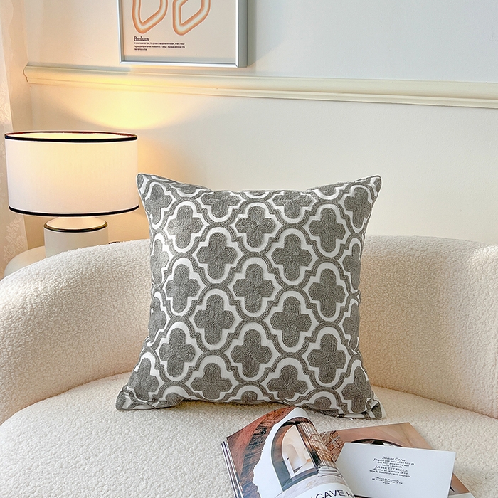 91家纺网 家纺一手货源 找家纺 诺可 2025新款全棉毛巾绣抱枕外贸跨境电商直播纯色几何系列-灰色 灰-十字