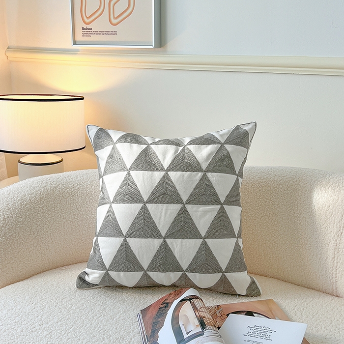 91家纺网 家纺一手货源 找家纺 （总）诺可 2025新款全棉毛巾绣抱枕外贸跨境电商直播纯色几何系列-灰色