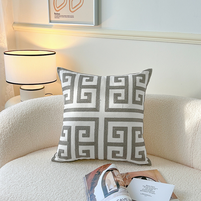 91家纺网 家纺一手货源 找家纺 （总）诺可 2025新款全棉毛巾绣抱枕外贸跨境电商直播纯色几何系列-灰色