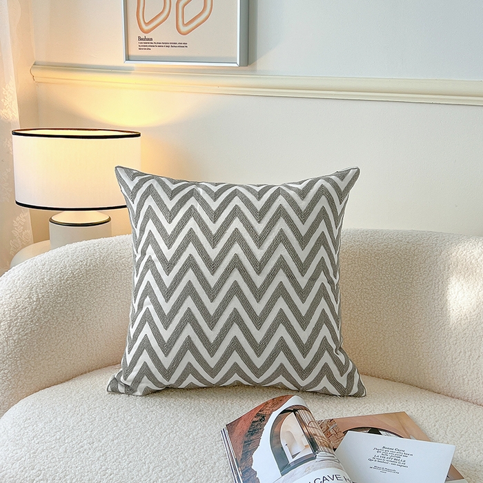 91家纺网 家纺一手货源 找家纺 （总）诺可 2025新款全棉毛巾绣抱枕外贸跨境电商直播纯色几何系列-灰色