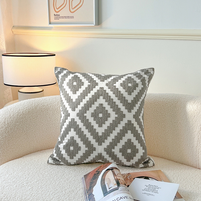 91家纺网 家纺一手货源 找家纺 诺可 2025新款全棉毛巾绣抱枕外贸跨境电商直播纯色几何系列-灰色 灰-波浪方格