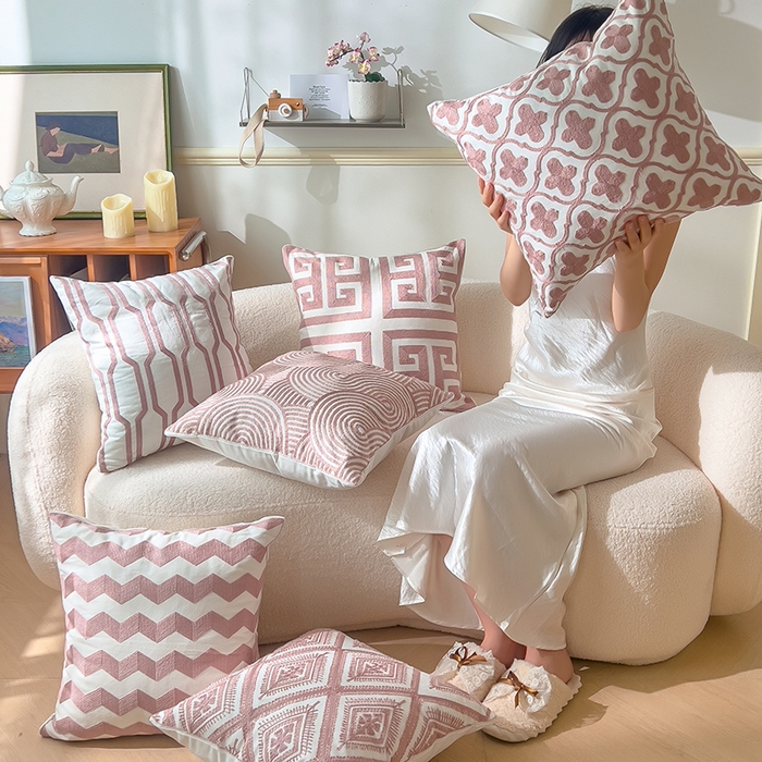 91家纺网 家纺一手货源 找家纺 （总）诺可 2025新款全棉抱枕外贸跨境电商直播纯色几何系列-粉色