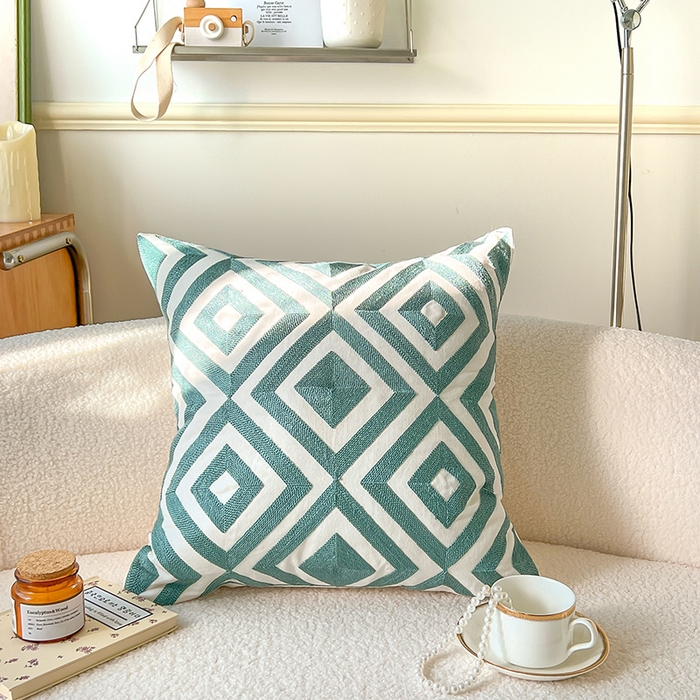 91家纺网 家纺一手货源 找家纺 （总）诺可 2025新款全棉毛巾绣抱枕外贸跨境电商直播纯色几何系列-绿色