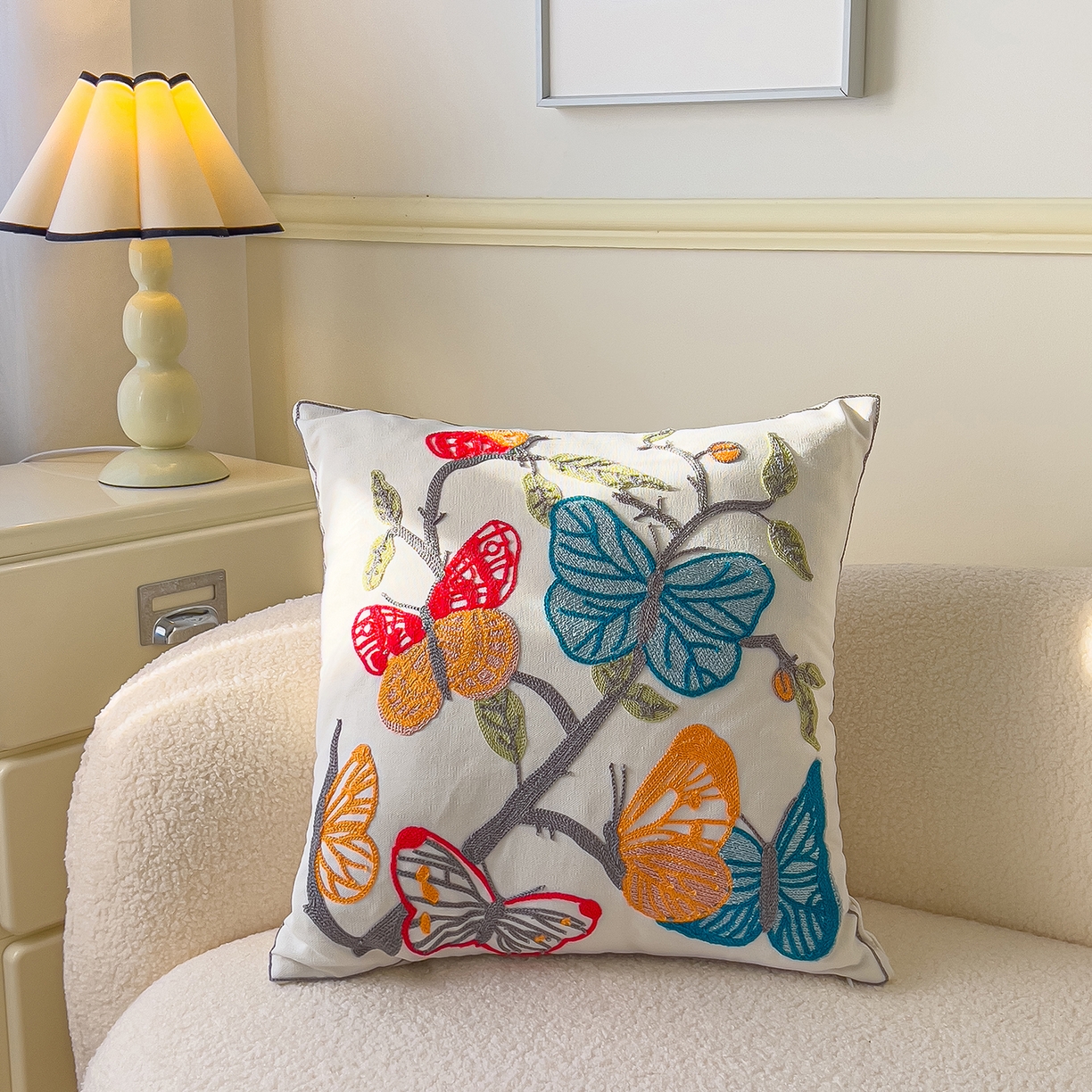 91家纺网 家纺一手货源 找家纺 （总）诺可 2025新款全棉毛巾绣抱枕跨境花物语系列