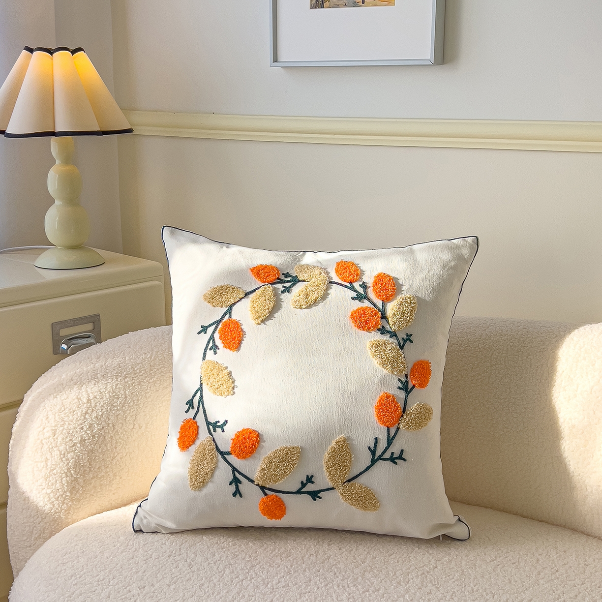 91家纺网 家纺一手货源 找家纺 （总）诺可 2025新款全棉毛巾绣抱枕跨境花物语系列