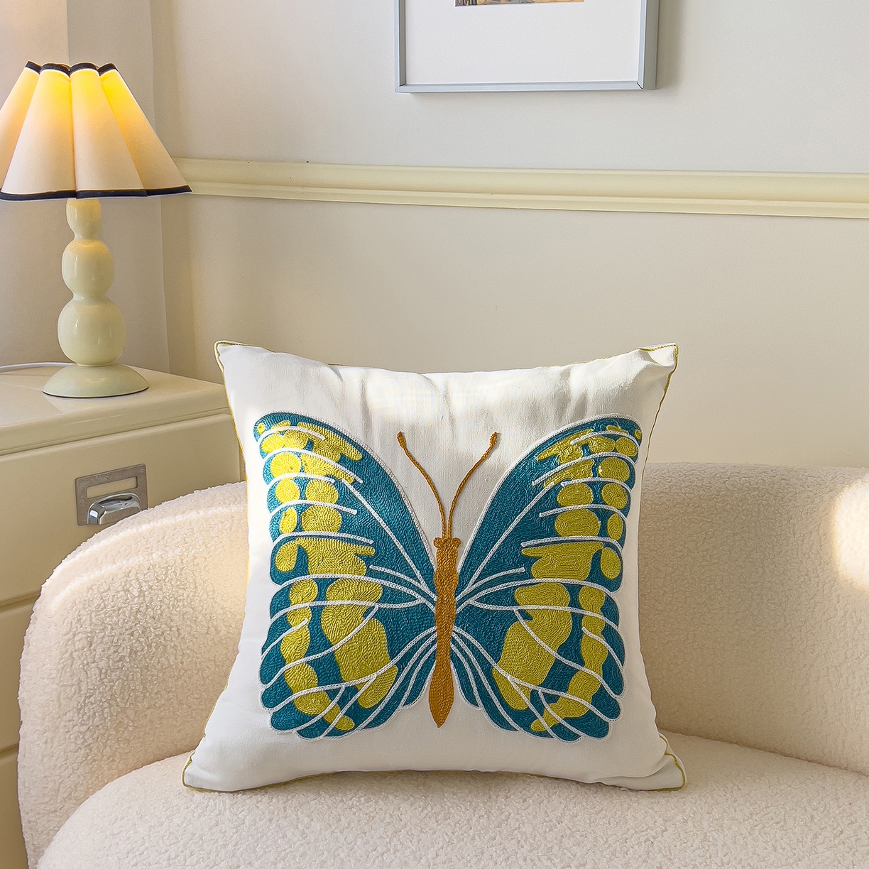 91家纺网 家纺一手货源 找家纺 （总）诺可 2025新款全棉毛巾绣抱枕跨境花物语系列