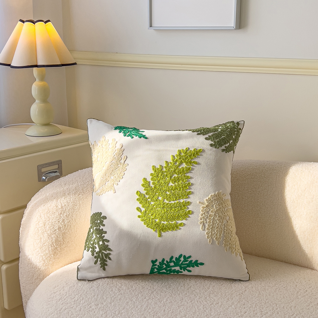 91家纺网 家纺一手货源 找家纺 （总）诺可 2025新款全棉毛巾绣抱枕跨境花物语系列