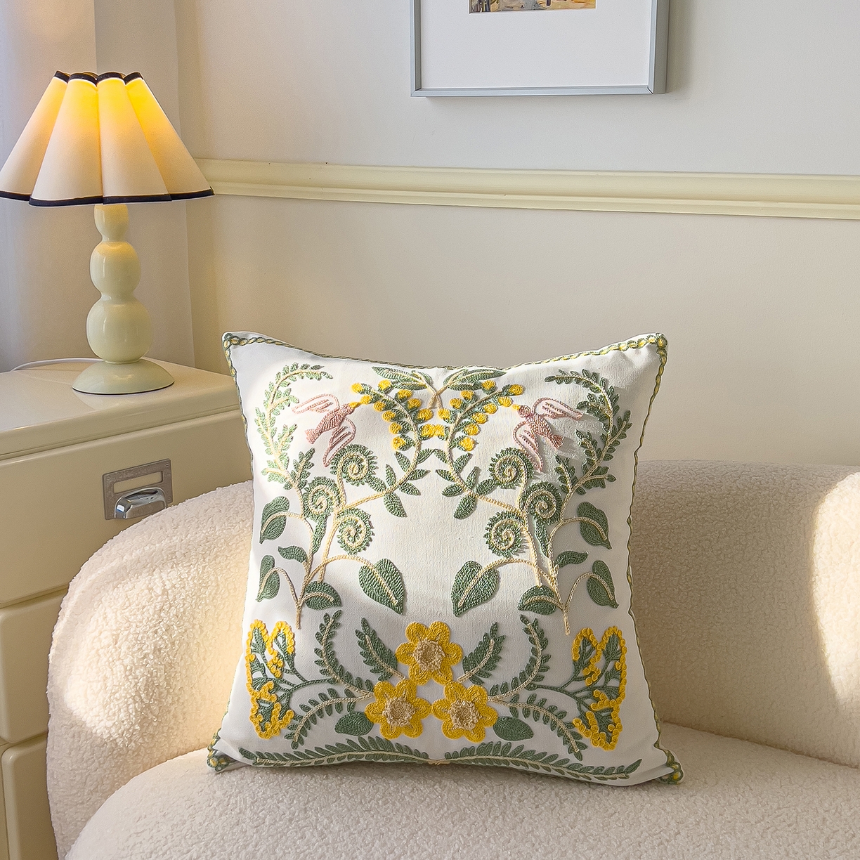 91家纺网 家纺一手货源 找家纺 （总）诺可 2025新款全棉毛巾绣抱枕跨境花物语系列