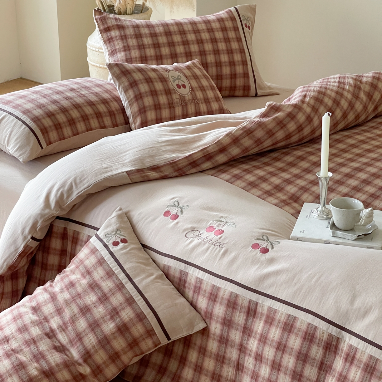 91家纺网 家纺一手货源 找家纺 （总）FORTWO 2025新款色织双层纱格子绣花拼色四件套