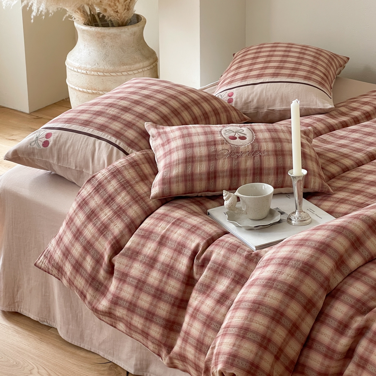 91家纺网 家纺一手货源 找家纺 （总）FORTWO 2025新款色织双层纱格子绣花拼色四件套