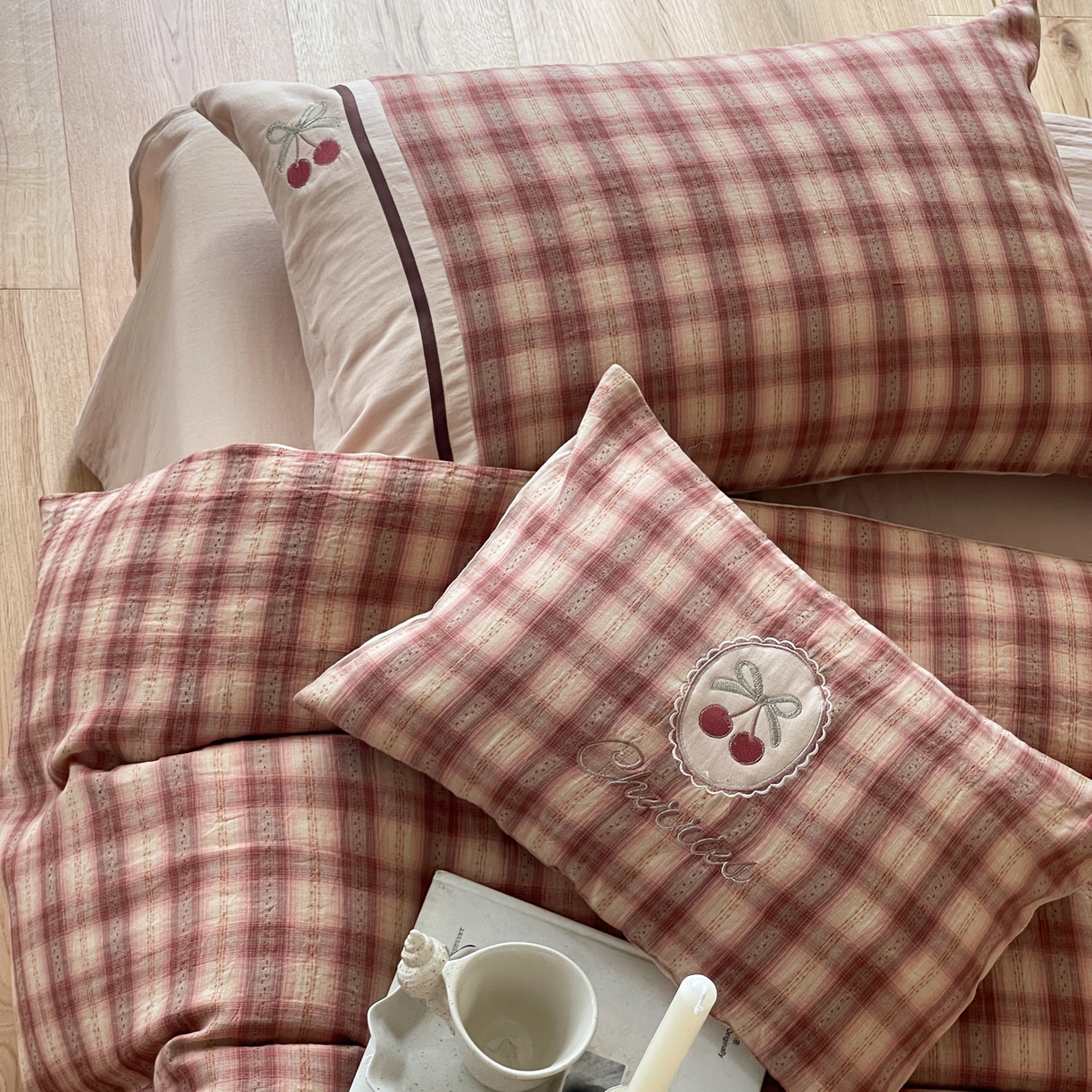 91家纺网 家纺一手货源 找家纺 （总）FORTWO 2025新款色织双层纱格子绣花拼色四件套