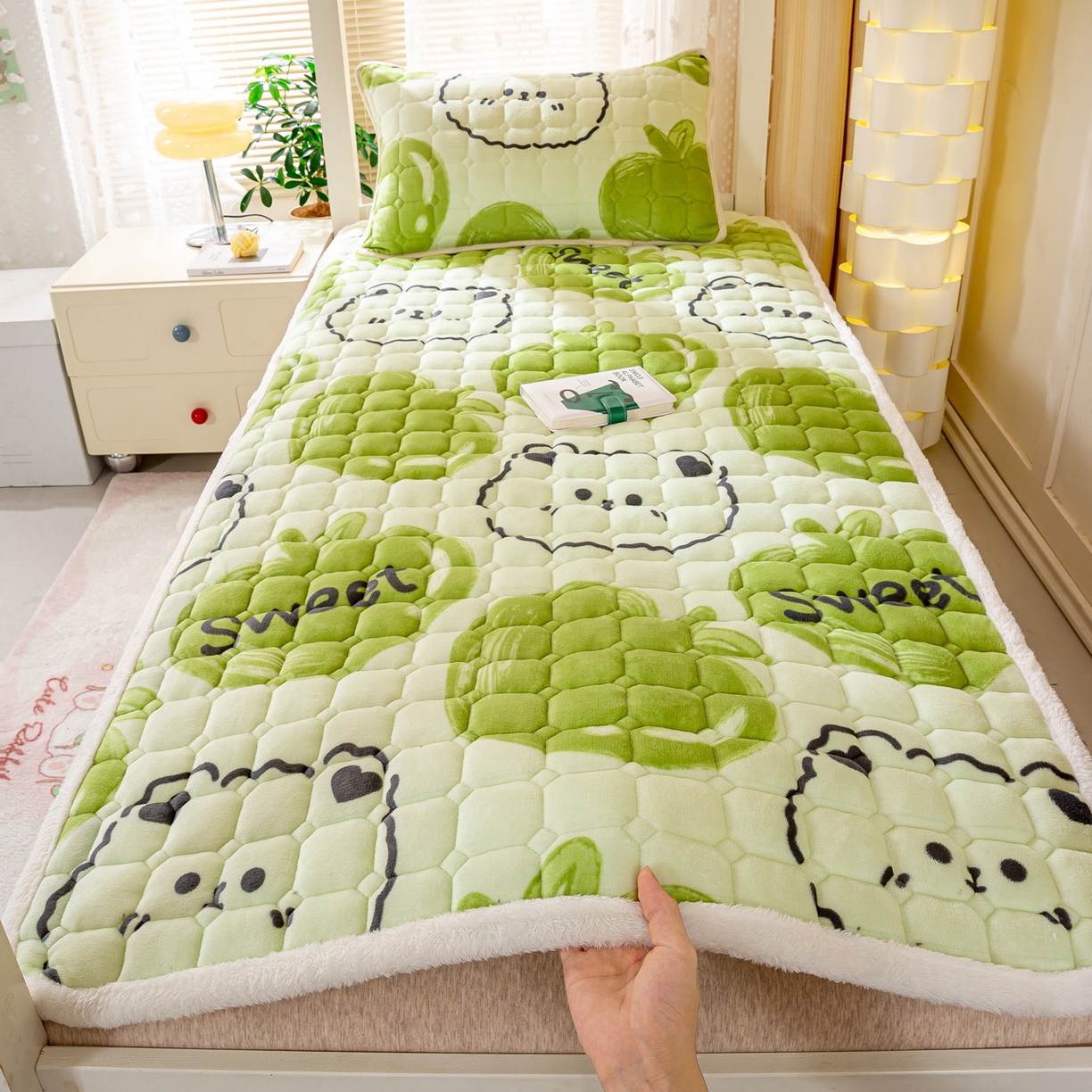 91家纺网 家纺一手货源 找家纺 （总）眠势力 2025新款牛奶绒学生床宿舍床垫夹棉加厚床褥子秋冬季保暖床护垫