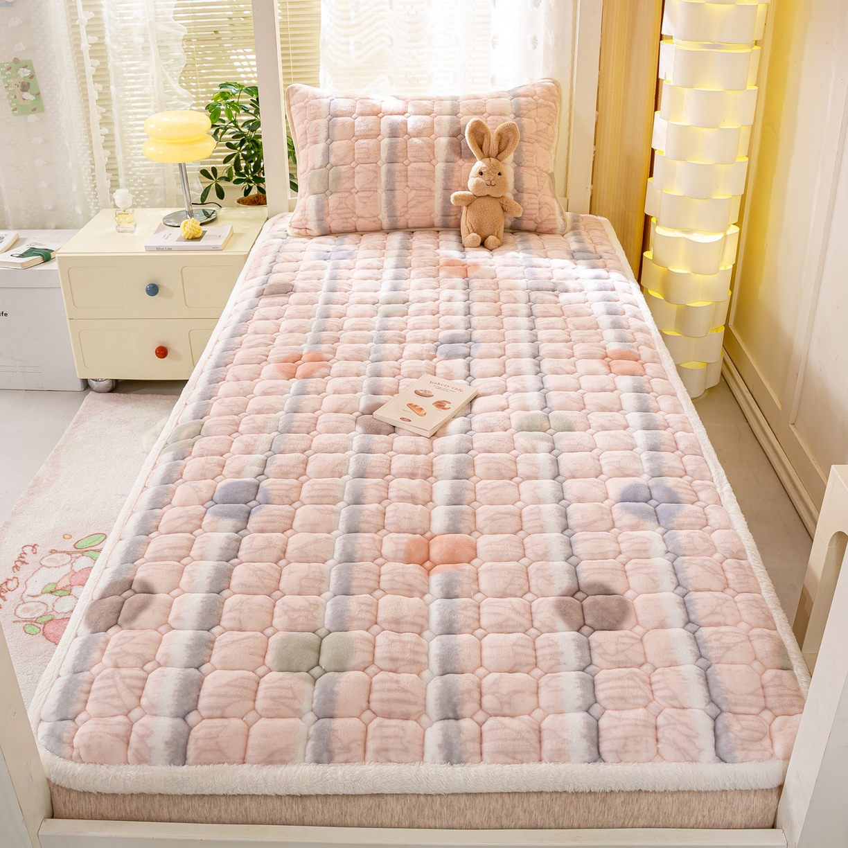 91家纺网 家纺一手货源 找家纺 眠势力 2025新款牛奶绒学生床宿舍床垫夹棉加厚床褥子秋冬季保暖床护垫 圆圆圈圈