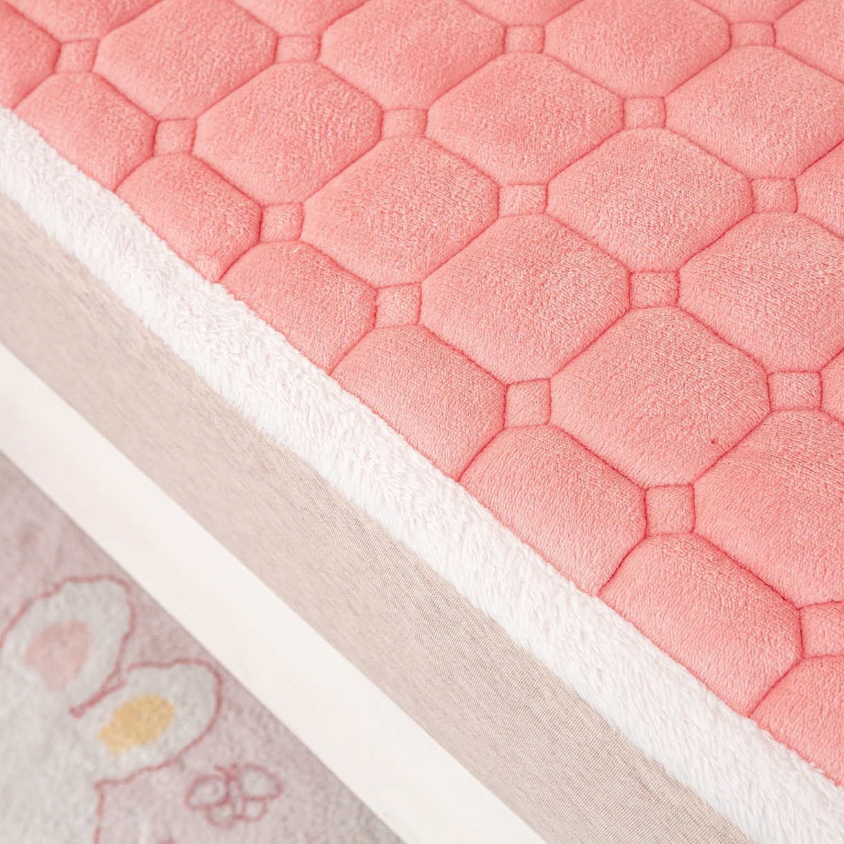 91家纺网 家纺一手货源 找家纺 眠势力 2025新款牛奶绒学生床宿舍床垫夹棉加厚床褥子秋冬季保暖床护垫 粉玉