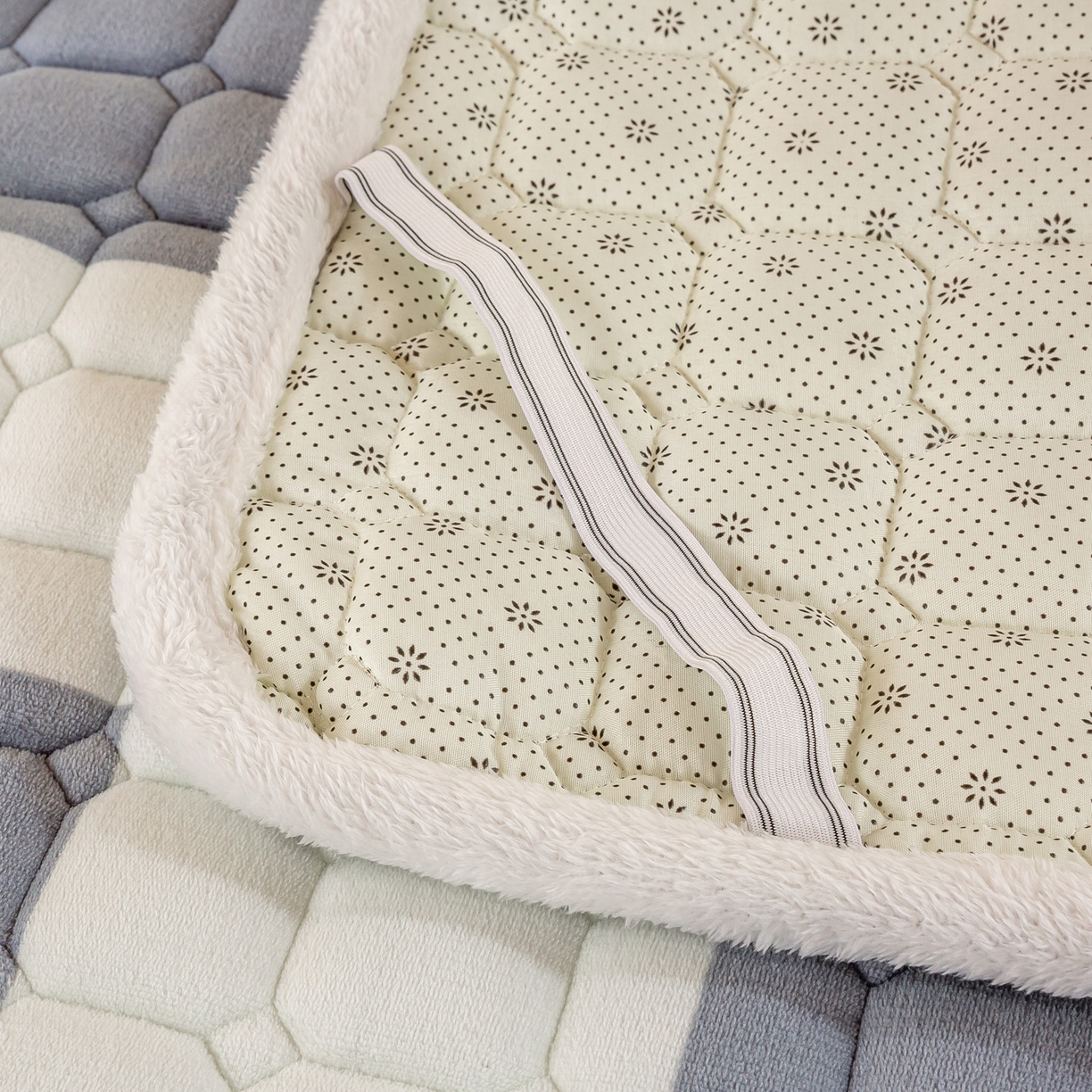 91家纺网 家纺一手货源 找家纺 眠势力 2025新款牛奶绒学生床宿舍床垫夹棉加厚床褥子秋冬季保暖床护垫 棋盘格