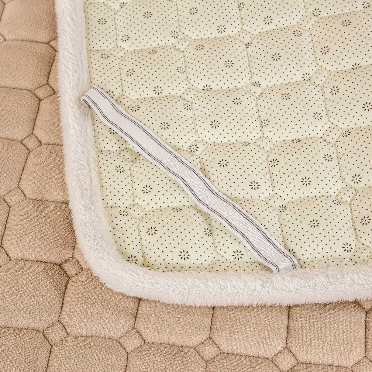 91家纺网 家纺一手货源 找家纺 眠势力 2025新款牛奶绒学生床宿舍床垫夹棉加厚床褥子秋冬季保暖床护垫 卡其