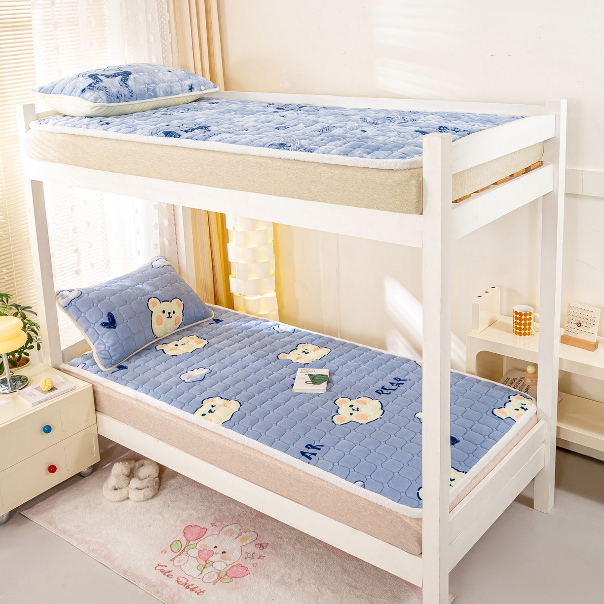 91家纺网 家纺一手货源 找家纺 眠势力 2025新款牛奶绒学生床宿舍床垫夹棉加厚床褥子秋冬季保暖床护垫 云朵小熊