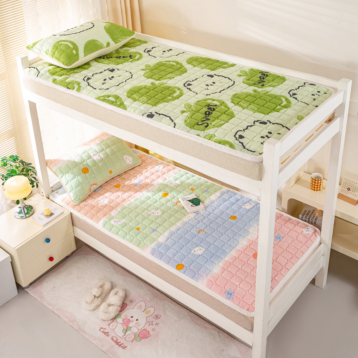 91家纺网 家纺一手货源 找家纺 眠势力 2025新款牛奶绒学生床宿舍床垫夹棉加厚床褥子秋冬季保暖床护垫 晴天