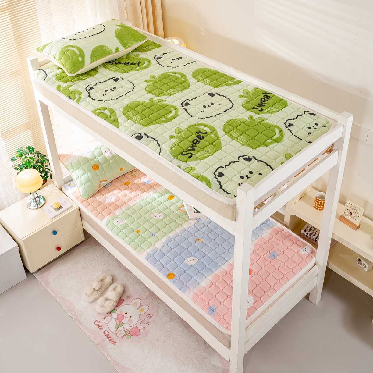 91家纺网 家纺一手货源 找家纺 眠势力 2025新款牛奶绒学生床宿舍床垫夹棉加厚床褥子秋冬季保暖床护垫 晴天