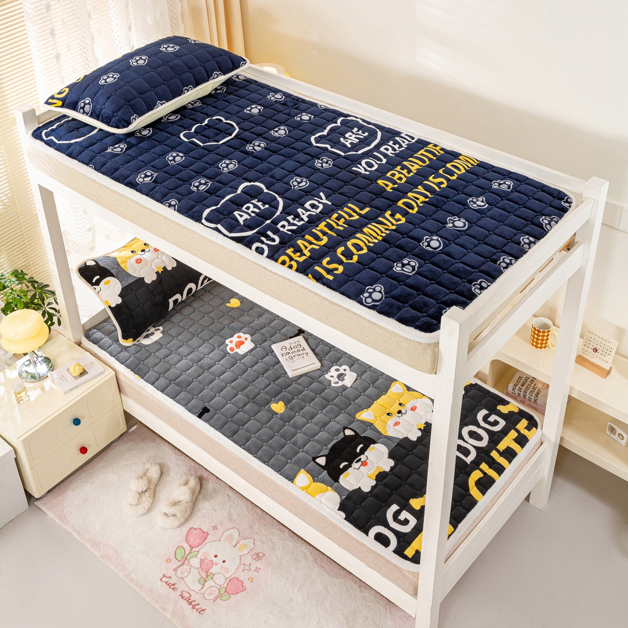 91家纺网 家纺一手货源 找家纺 眠势力 2025新款牛奶绒学生床宿舍床垫夹棉加厚床褥子秋冬季保暖床护垫 可爱汪