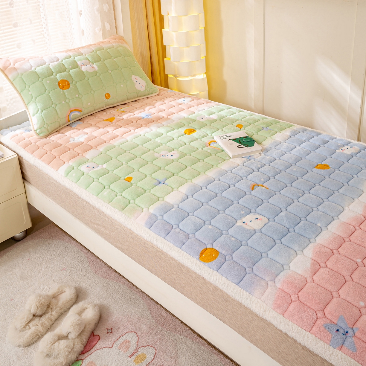 91家纺网 家纺一手货源 找家纺 眠势力 2025新款牛奶绒学生床宿舍床垫夹棉加厚床褥子秋冬季保暖床护垫 晴天