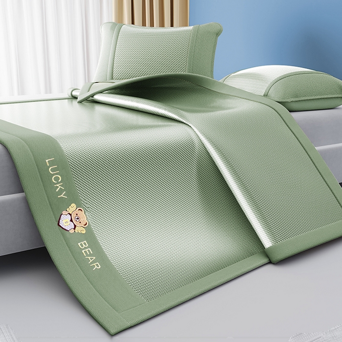 91家纺网 家纺一手货源 找家纺 缦吉 2025款冰藤系列冰丝藤席凉席席子-天使熊 天使绿熊