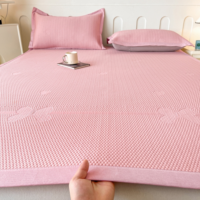 91家纺网 家纺一手货源 找家纺 缦吉 2025款中分子冰豆豆凉席席子-几何蝶 几何蝶-粉色