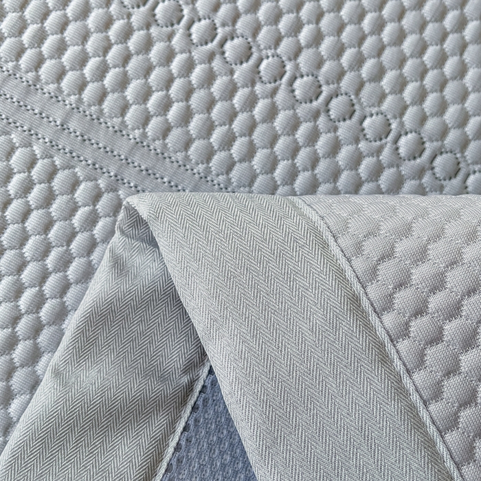 91家纺网 家纺一手货源 找家纺 缦吉 2025款中分子冰豆豆凉席席子-几何蝶 几何蝶-灰色