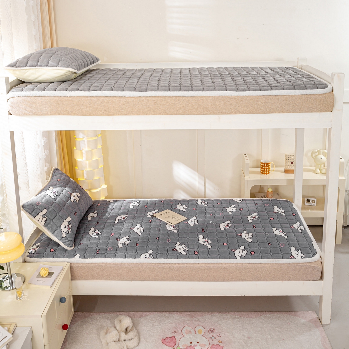 91家纺网 家纺一手货源 找家纺 眠势力 2025新款牛奶绒学生床宿舍床垫夹棉加厚床褥子秋冬季保暖床护垫 大耳朵