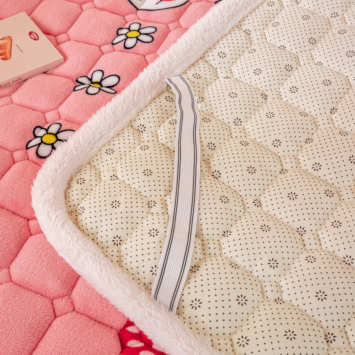 91家纺网 家纺一手货源 找家纺 眠势力 2025新款牛奶绒学生床宿舍床垫夹棉加厚床褥子秋冬季保暖床护垫 甜心草莓