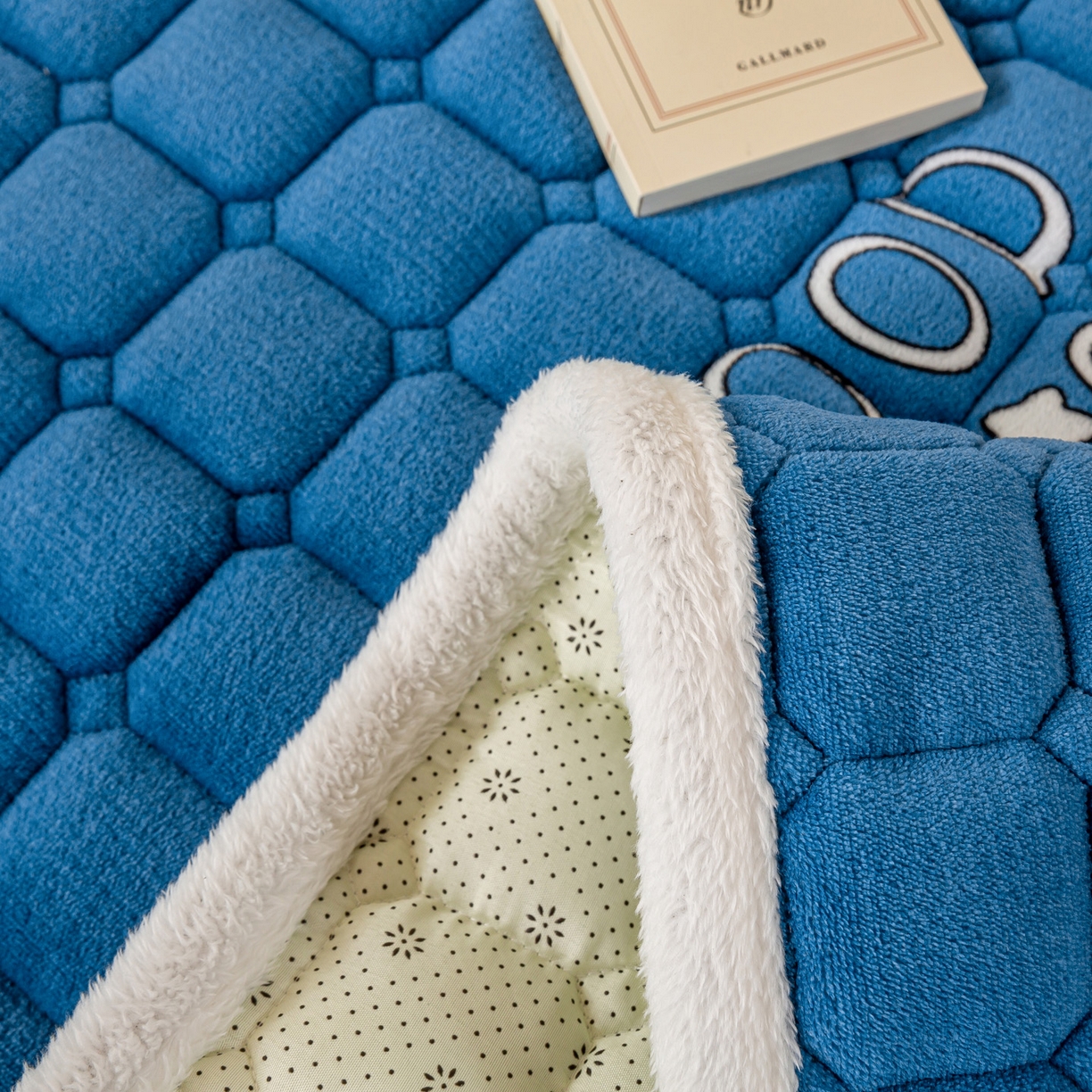 91家纺网 家纺一手货源 找家纺 眠势力 2025新款牛奶绒学生床宿舍床垫夹棉加厚床褥子秋冬季保暖床护垫 晚安