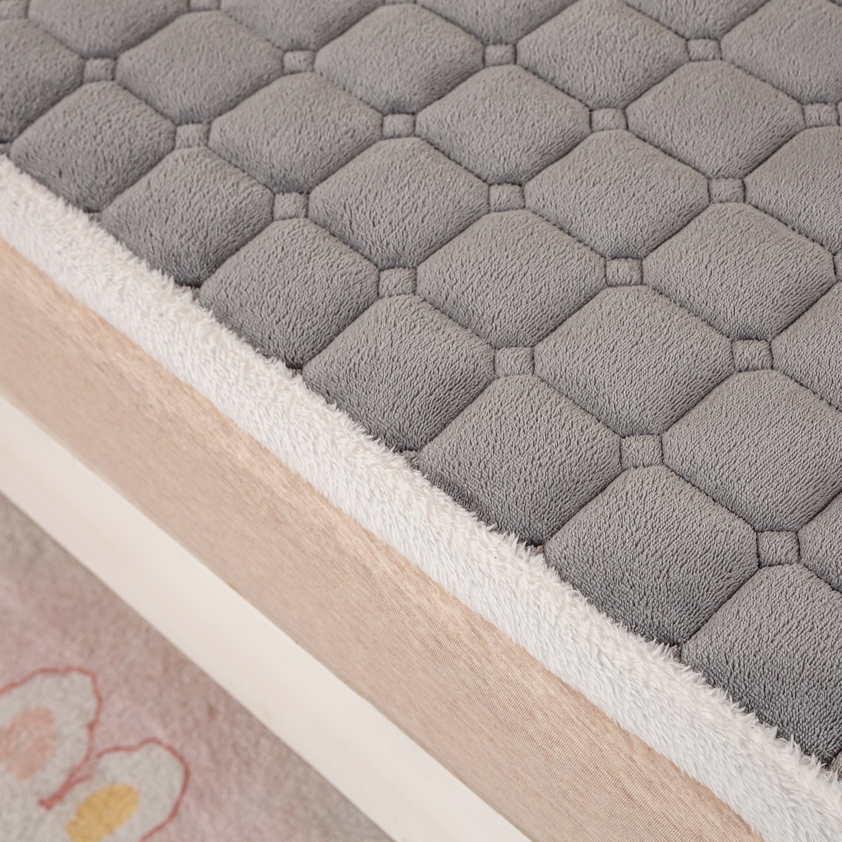 91家纺网 家纺一手货源 找家纺 眠势力 2025新款牛奶绒学生床宿舍床垫夹棉加厚床褥子秋冬季保暖床护垫 高冷灰