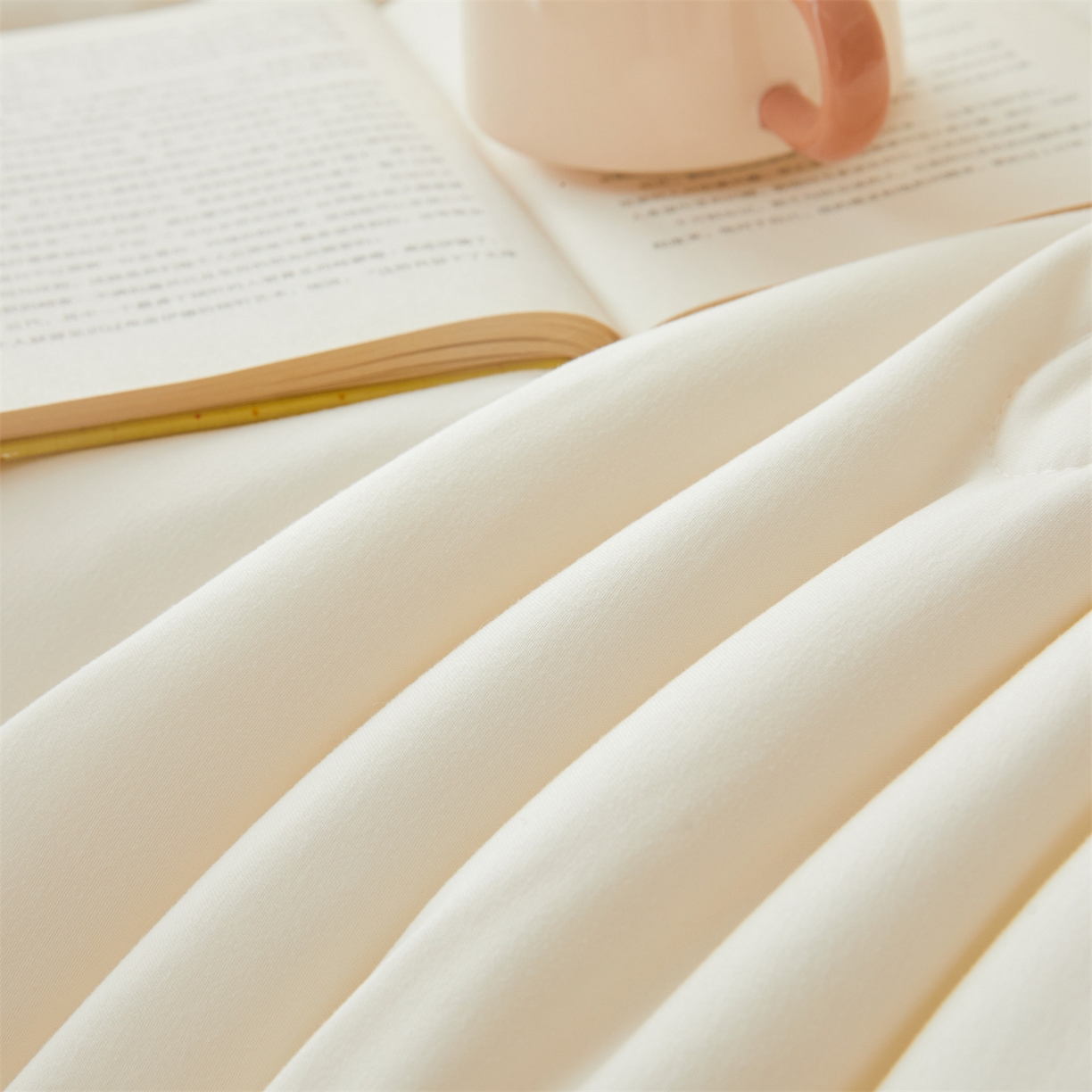 91家纺网 家纺一手货源 找家纺 罗布斯 2025升级A类水洗棉立体拼边大豆纤维被二合一子母被学生宿舍被子被芯夏被空调被春秋被直播冬被含买家秀 大豆子母被-云朵白