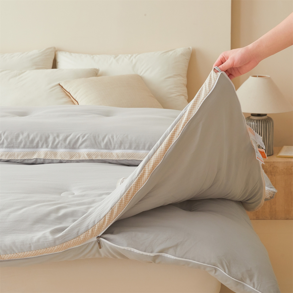 91家纺网 家纺一手货源 找家纺 罗布斯 2025升级A类水洗棉立体拼边大豆纤维被二合一子母被学生宿舍被子被芯夏被空调被春秋被直播冬被含买家秀 大豆子母被-时尚灰