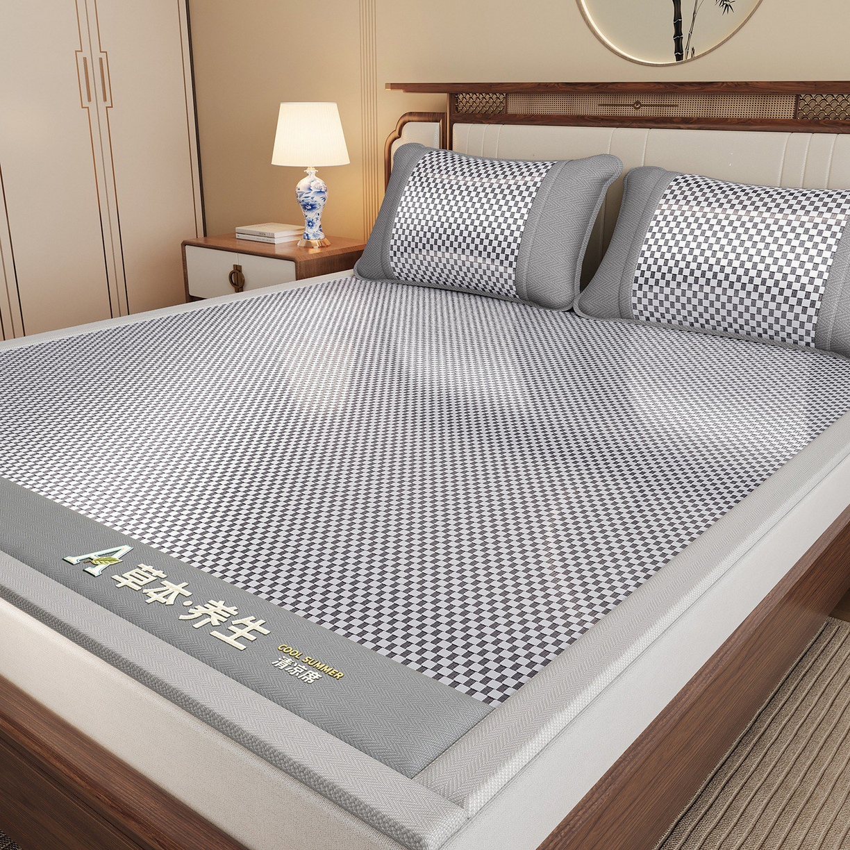 91家纺网 家纺一手货源 找家纺 缦吉 2025款亲肤透气刺绣冰丝藤席系列 银色