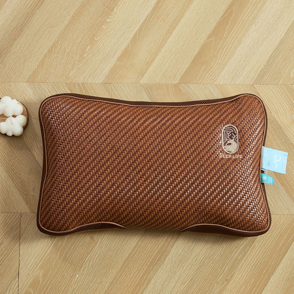 91家纺网 家纺一手货源 找家纺 （总）缦吉 2025款古朴冰藤立体野山鹿PE荞麦枕枕头枕芯