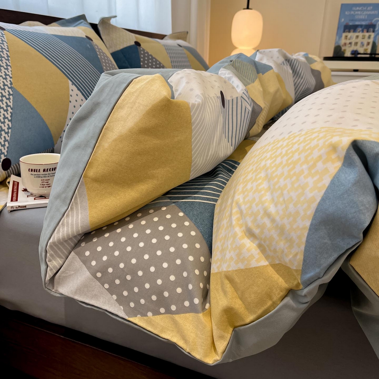 91家纺网 家纺一手货源 找家纺 （总）涵宸家纺 2025新款加厚全棉磨毛印花四件套--罗马系列 场景二