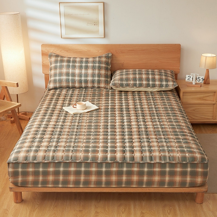 91家纺网 家纺一手货源 找家纺 缦吉 2025款A类水洗棉夹棉新疆棉花格子床笠 简语格 棕