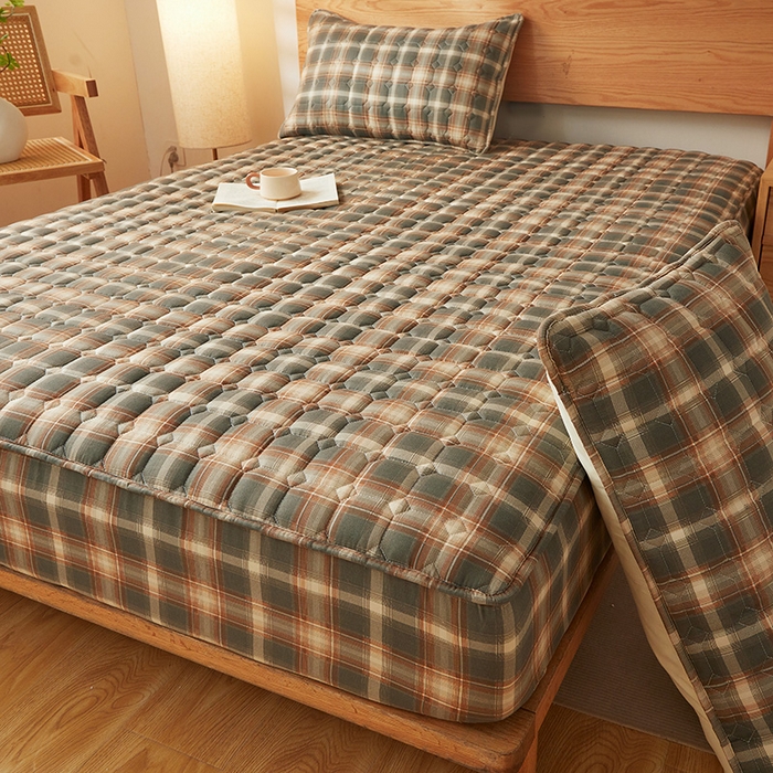 91家纺网 家纺一手货源 找家纺 缦吉 2025款A类水洗棉夹棉新疆棉花格子床笠 简语格 棕