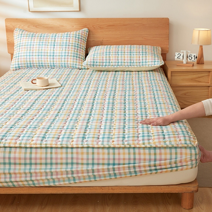 91家纺网 家纺一手货源 找家纺 缦吉 2025款A类水洗棉夹棉新疆棉花格子床笠 粉彩格