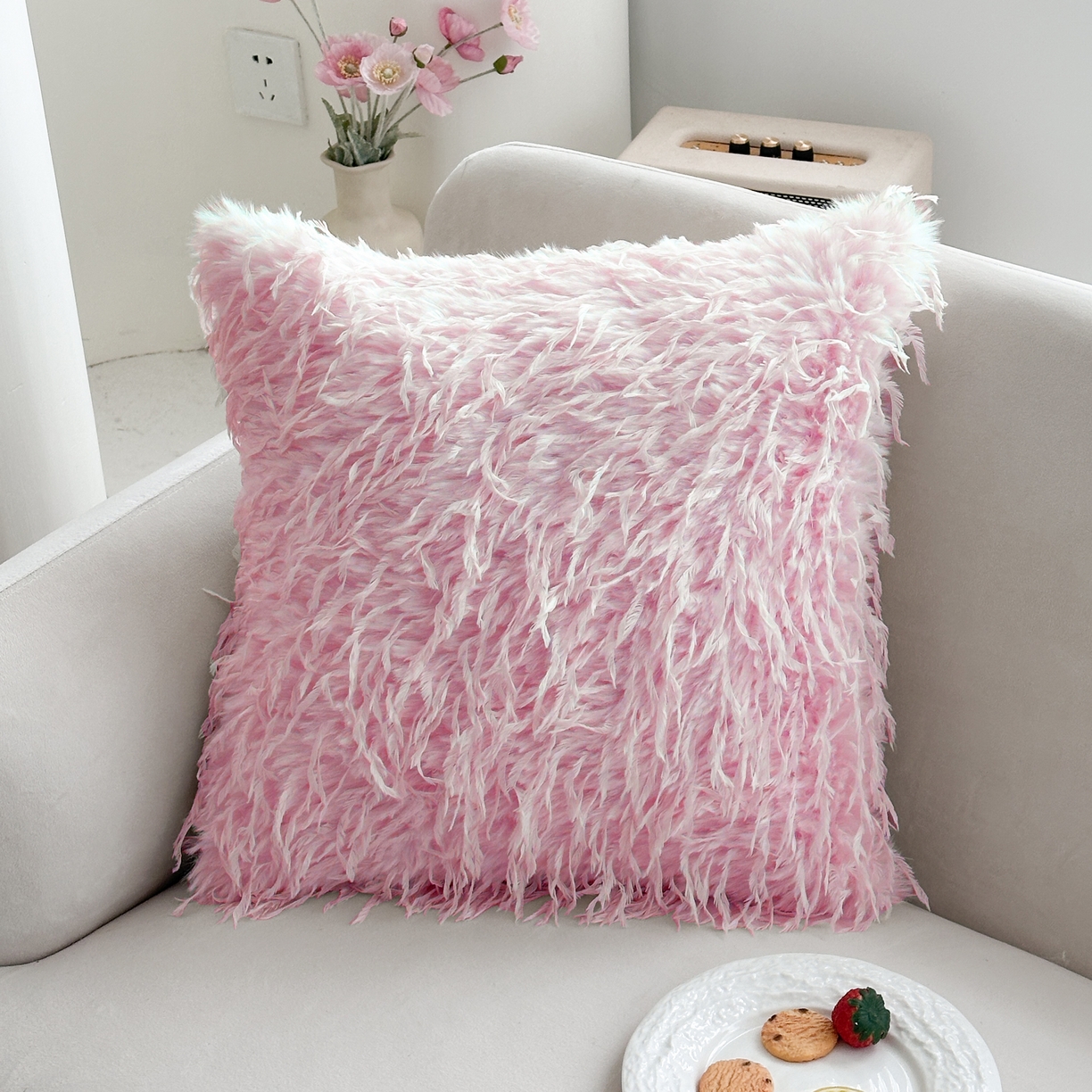 91家纺网 家纺一手货源 找家纺 （总）新奇异 2025新款羽毛绒抱枕靠垫