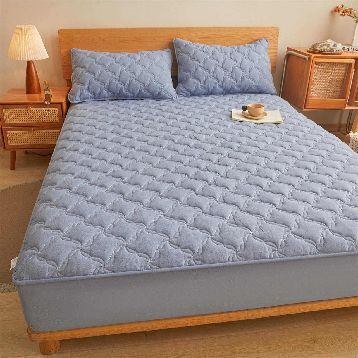 91家纺网 家纺一手货源 找家纺 缦吉 2025款A类全棉水洗棉色织大豆床笠 牛仔蓝