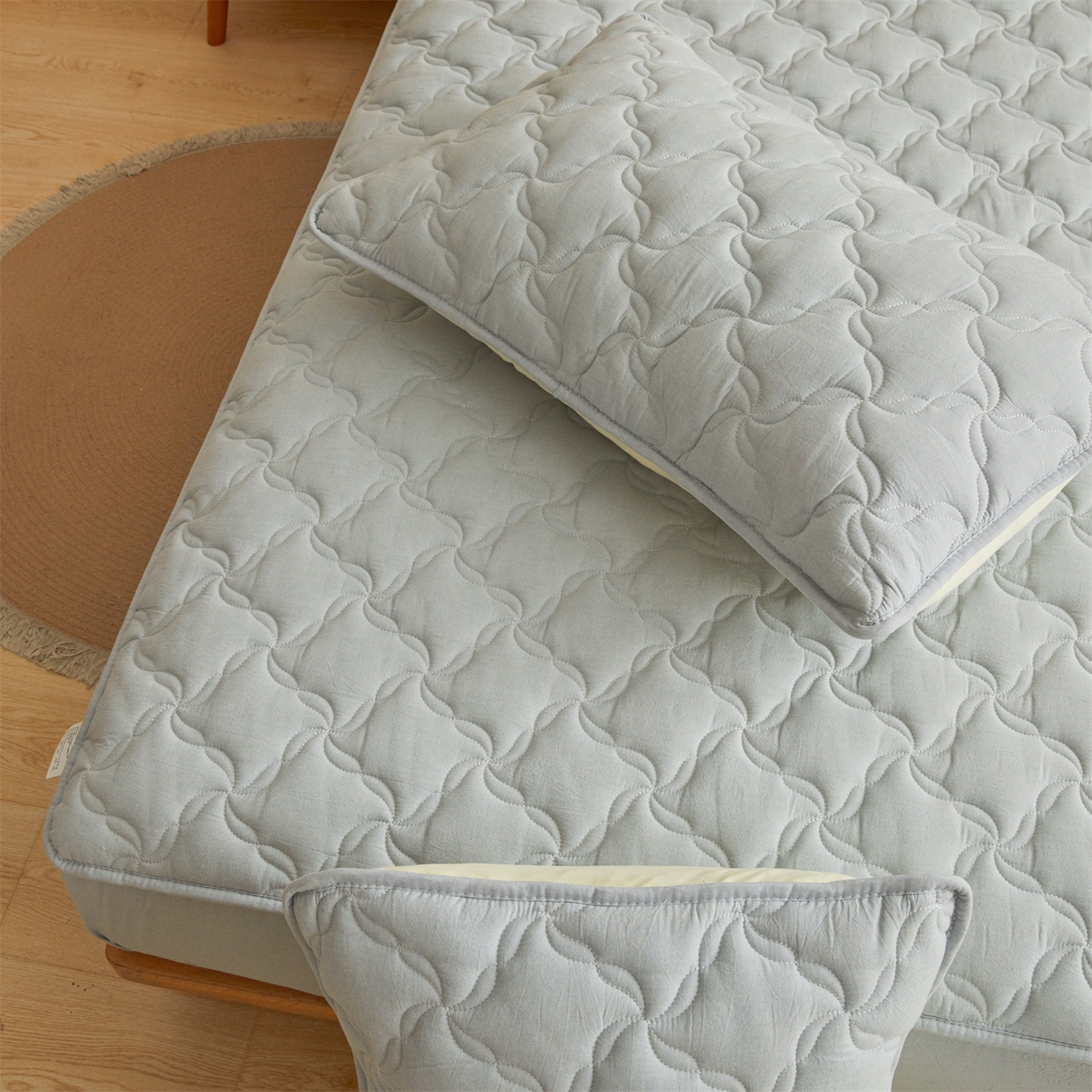 91家纺网 家纺一手货源 找家纺 缦吉 2025款A类全棉水洗棉色织大豆床笠 浅蓝