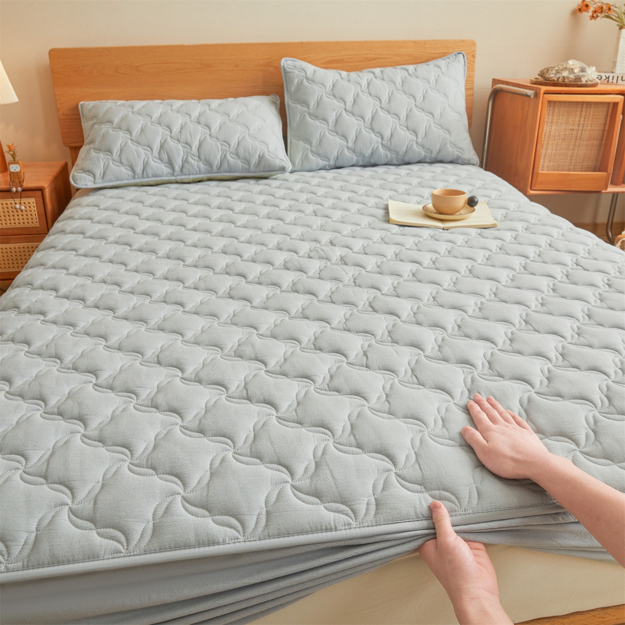 91家纺网 家纺一手货源 找家纺 缦吉 2025款A类全棉水洗棉色织大豆床笠 浅蓝