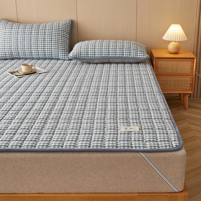 91家纺网 家纺一手货源 找家纺 缦吉 2025款加厚新疆棉花床垫床褥床护垫床单 蓝小格