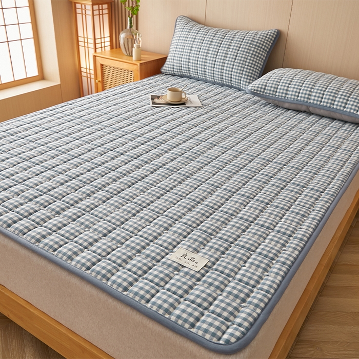 91家纺网 家纺一手货源 找家纺 缦吉 2025款加厚新疆棉花床垫床褥床护垫床单 蓝小格