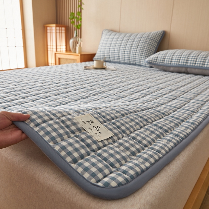 91家纺网 家纺一手货源 找家纺 缦吉 2025款加厚新疆棉花床垫床褥床护垫床单 蓝小格